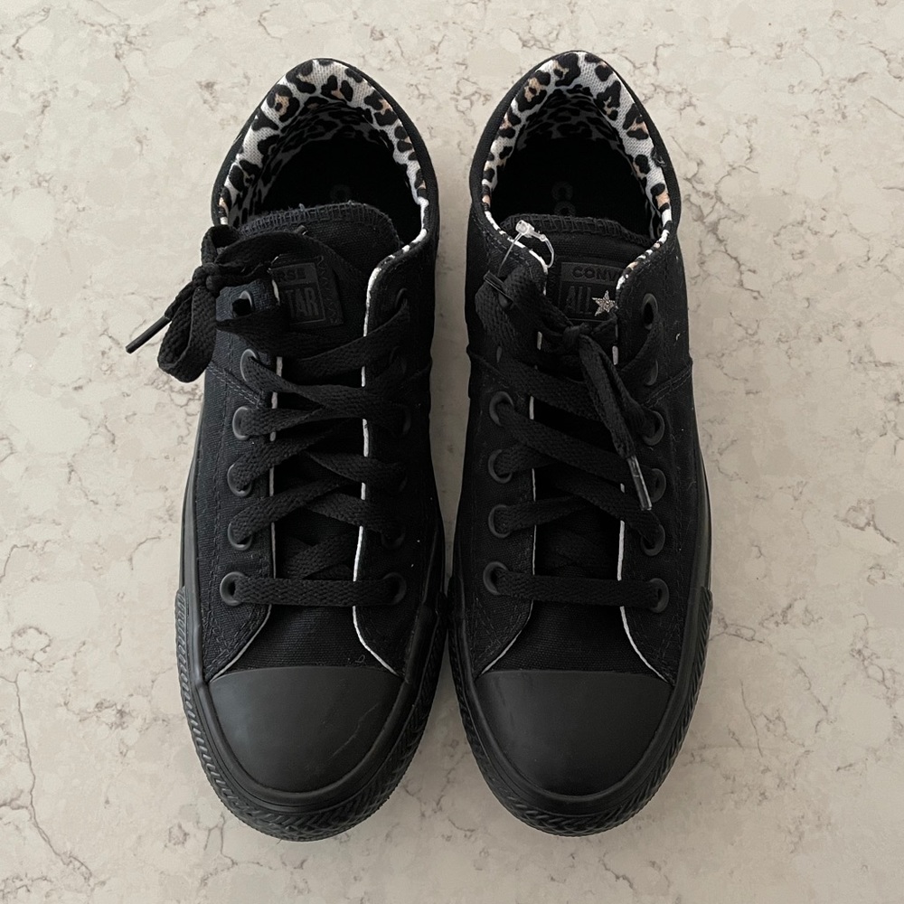 Converse shoe brand new